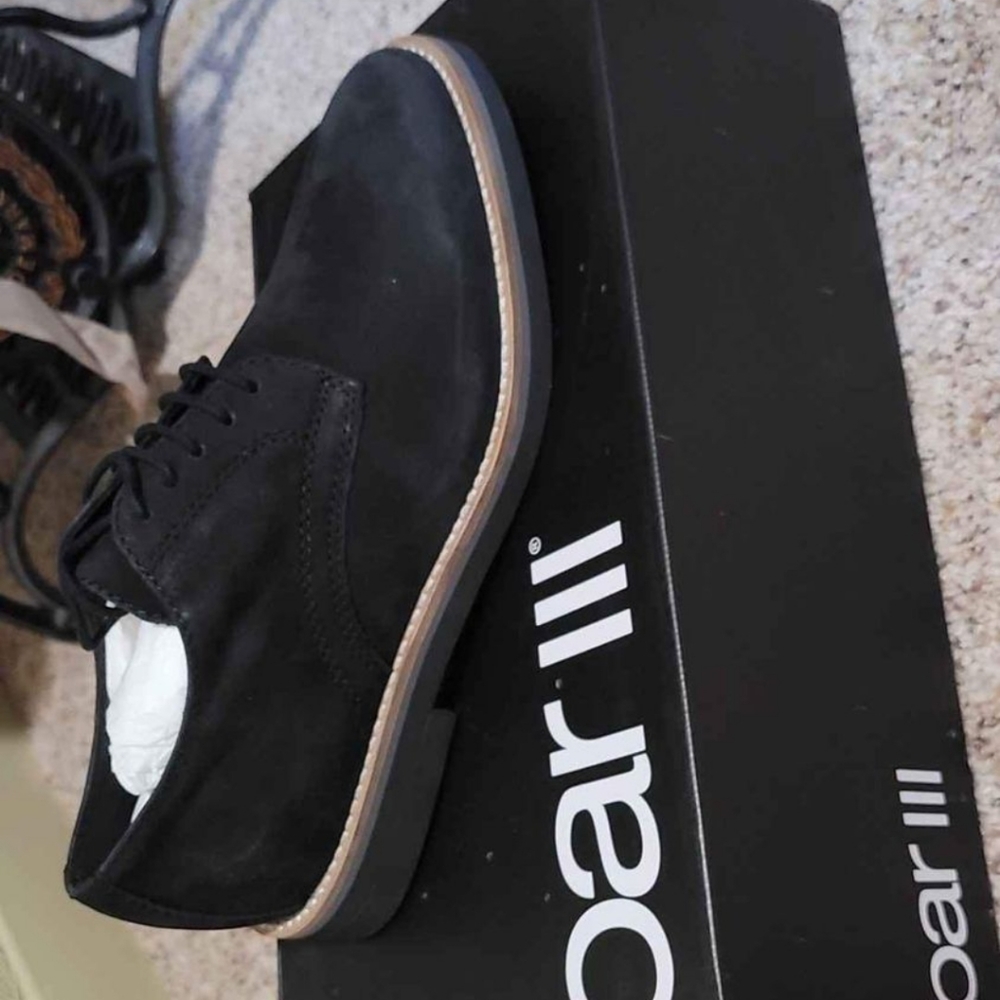BAR III Black suede size 7.5 M new in box